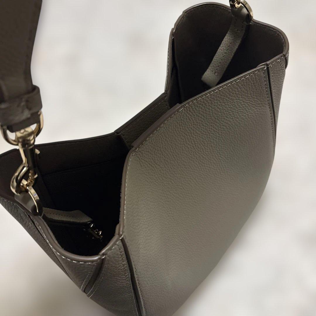 TORY BURCH トリーバーチ　トートバッグ　ハンドバッグ