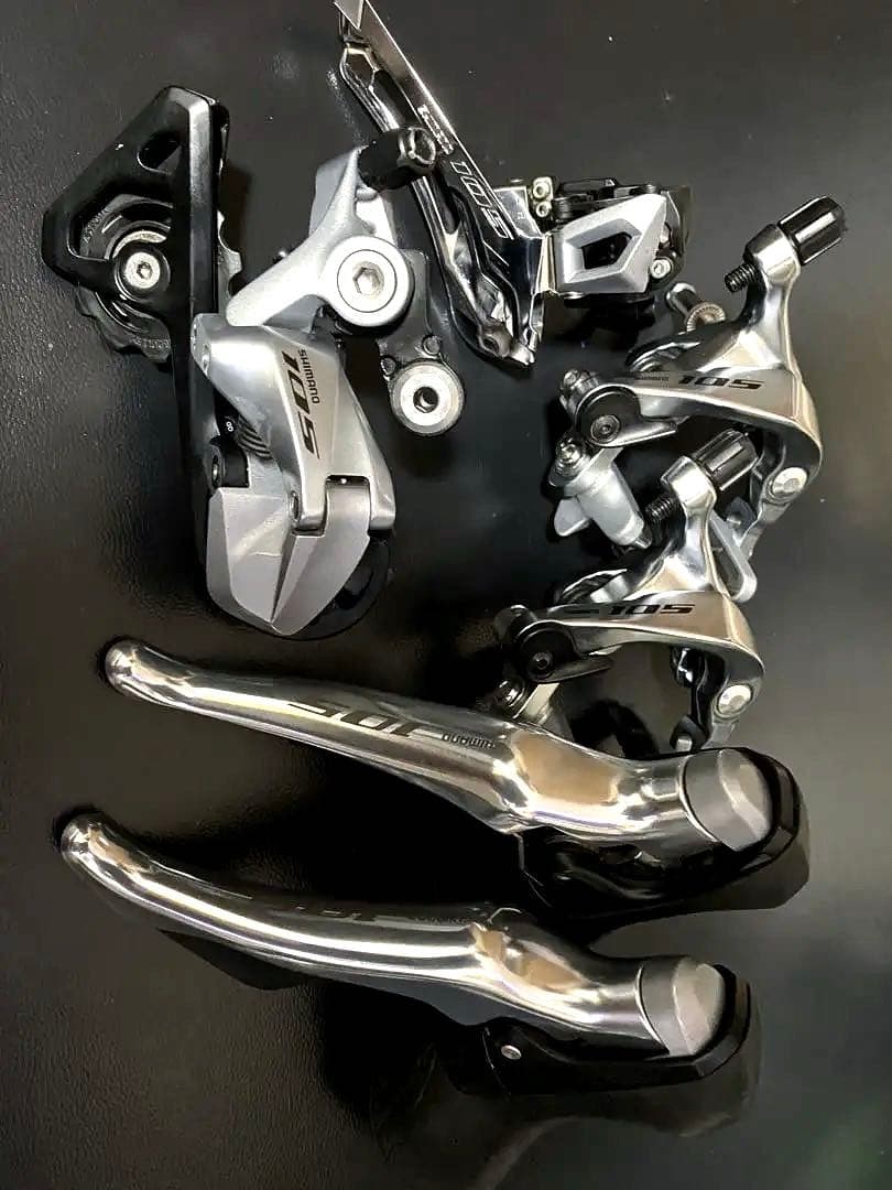 廃盤 R7000 シルバー 4点SET