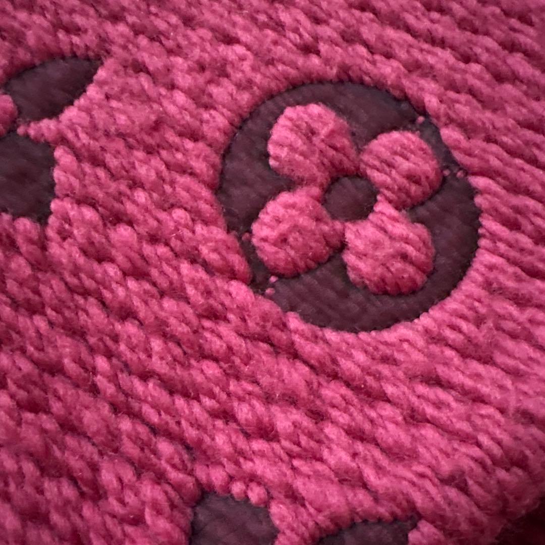 LV＊ロゴマニアマフラー モノグラム　ラズベリーピンク