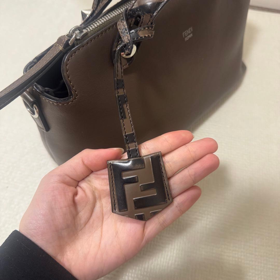 【美品】FENDI バイザウェイ　ミディアム　2way