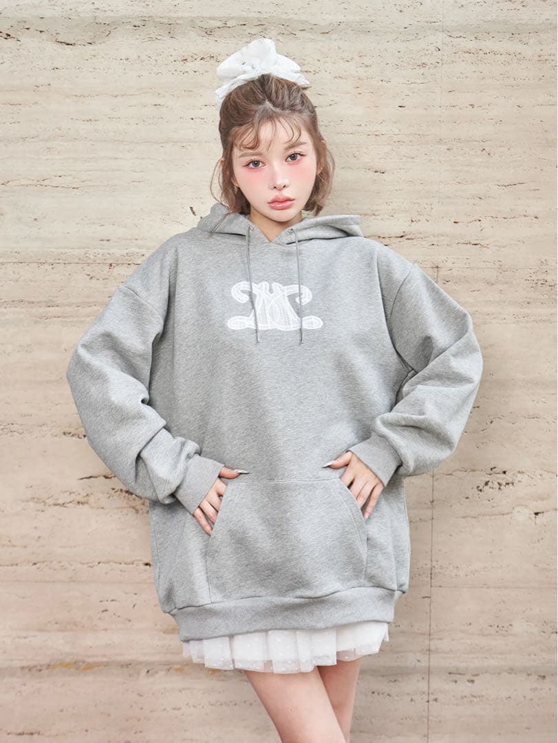 ダーリッチレースアップリケロゴフーディ