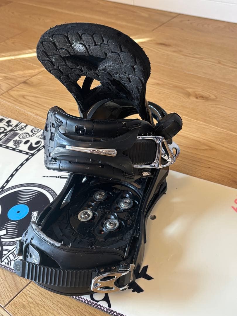 atomic スノーボード ビンディング付 ／訳ありブーツ無料！（希望者）