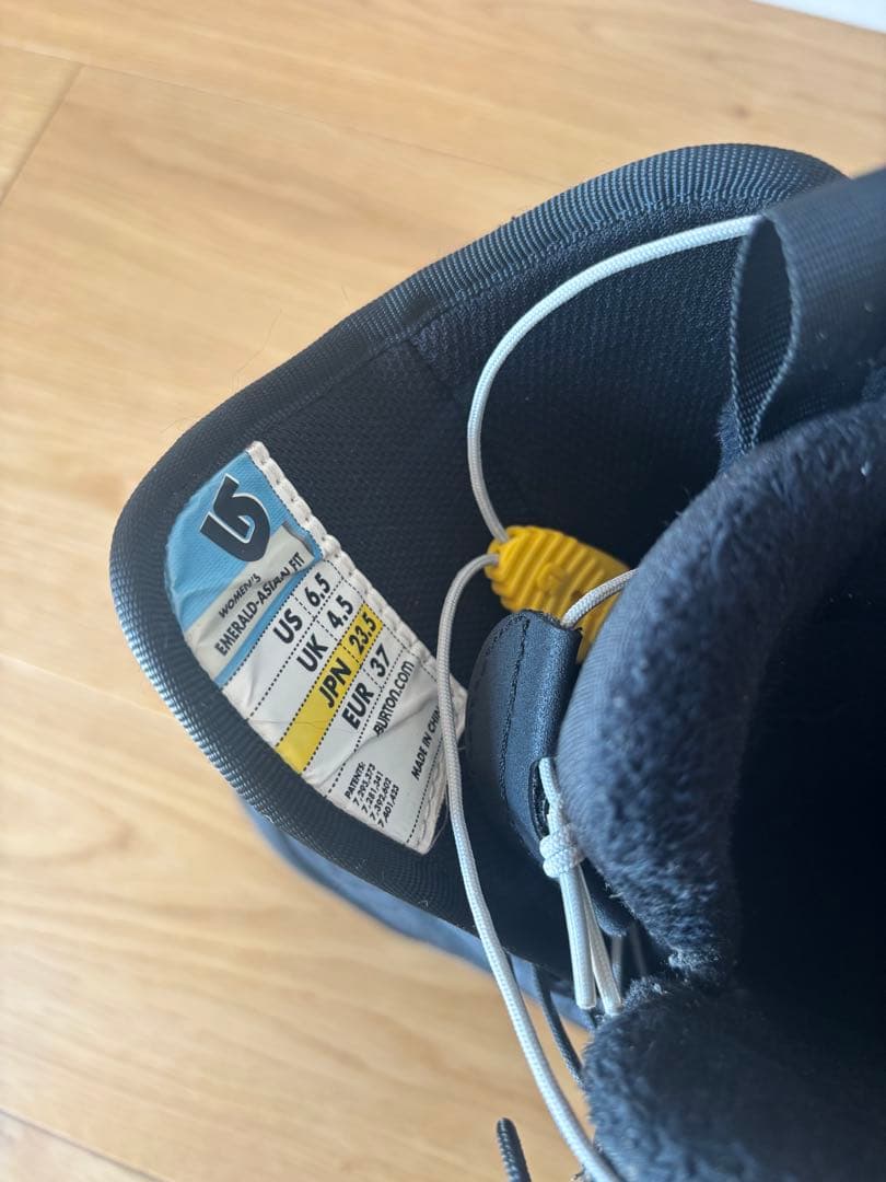 atomic スノーボード ビンディング付 ／訳ありブーツ無料！（希望者）