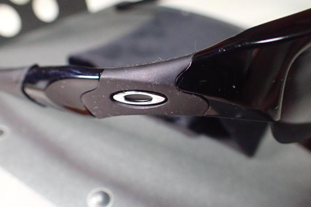 美品 オールブラック フラックジャケット 新品 偏光レンズ オークリー