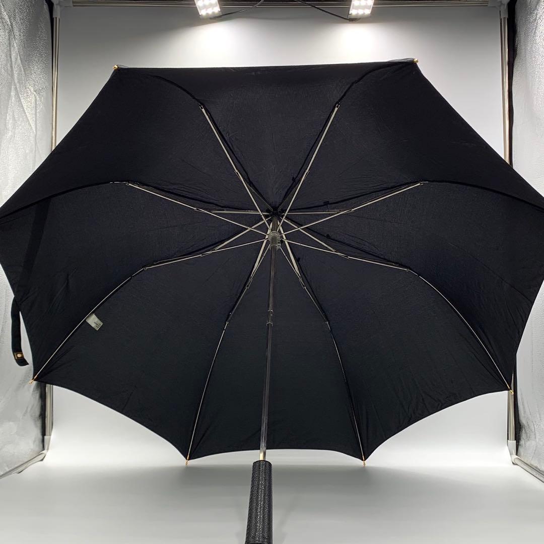 ［極美品］シャネル　折り畳み傘　キャビアスキン　チェーンショルダーケース