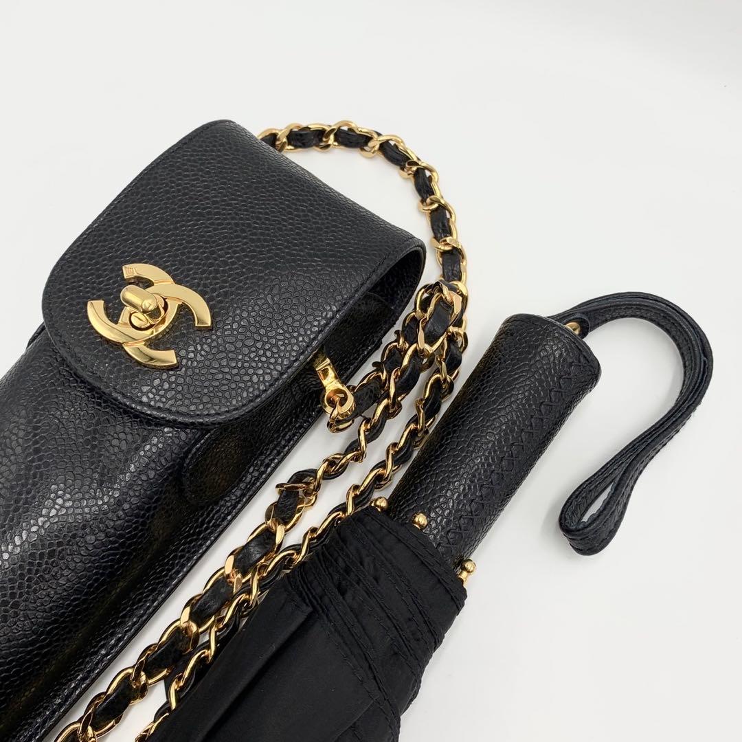 ［極美品］シャネル　折り畳み傘　キャビアスキン　チェーンショルダーケース