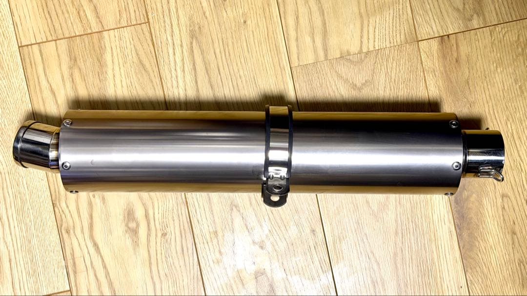 汎用チタンサイレンサー　美品