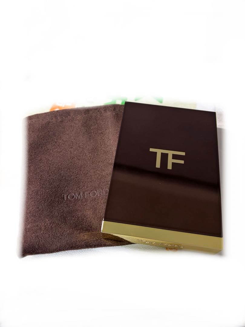 アイ カラー クォード 01RW メタリック モーブ