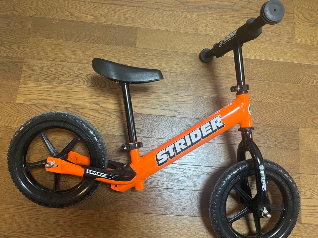 【拳西さま】ストライダー　スポーツモデル　12インチ