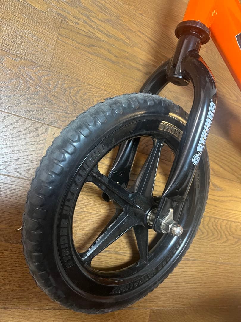 【拳西さま】ストライダー　スポーツモデル　12インチ