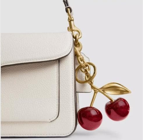 COACH チェリーバッグチャーム キーホルダー