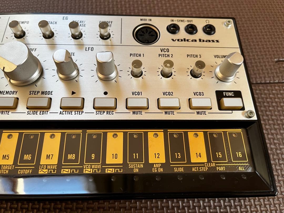 KORG volca bass アナログベースシンセサイザー