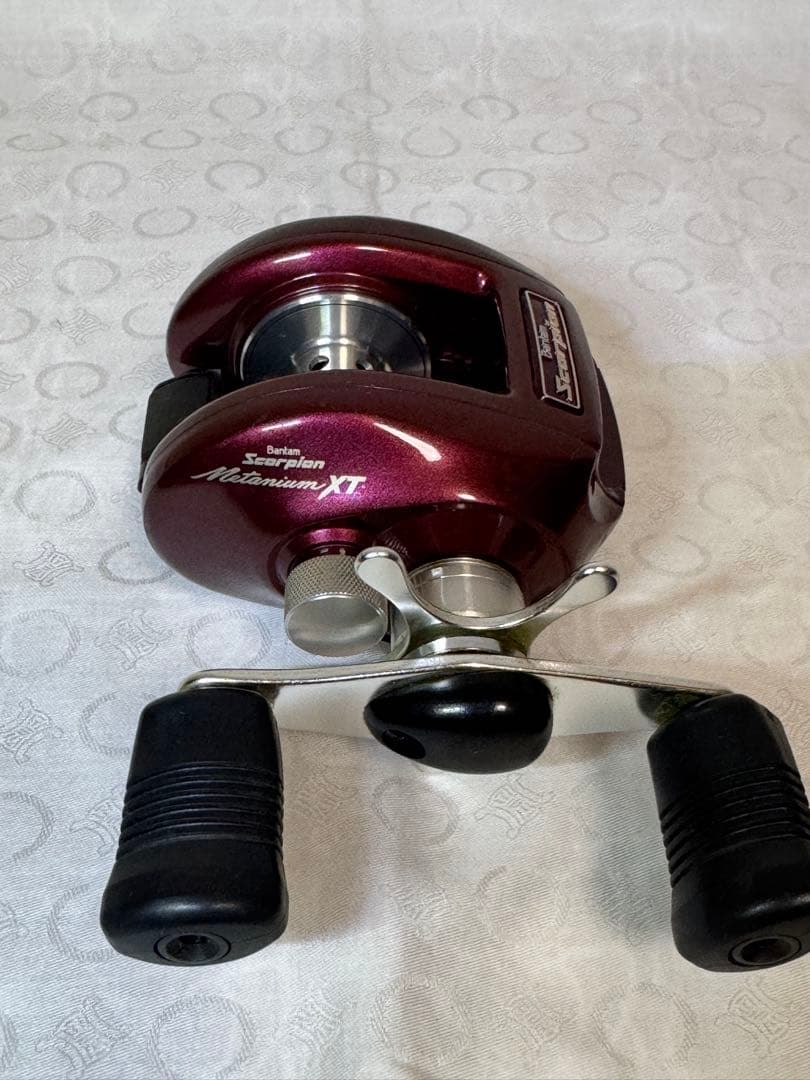 シマノ バンタムスコーピオン メタニウムXT 赤メタ 右ハンドル