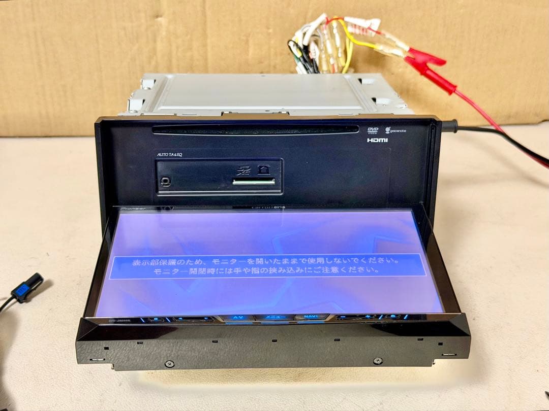 カロッツェリアサイバーナビAVIC-ZH0999L美品 8インチ ))