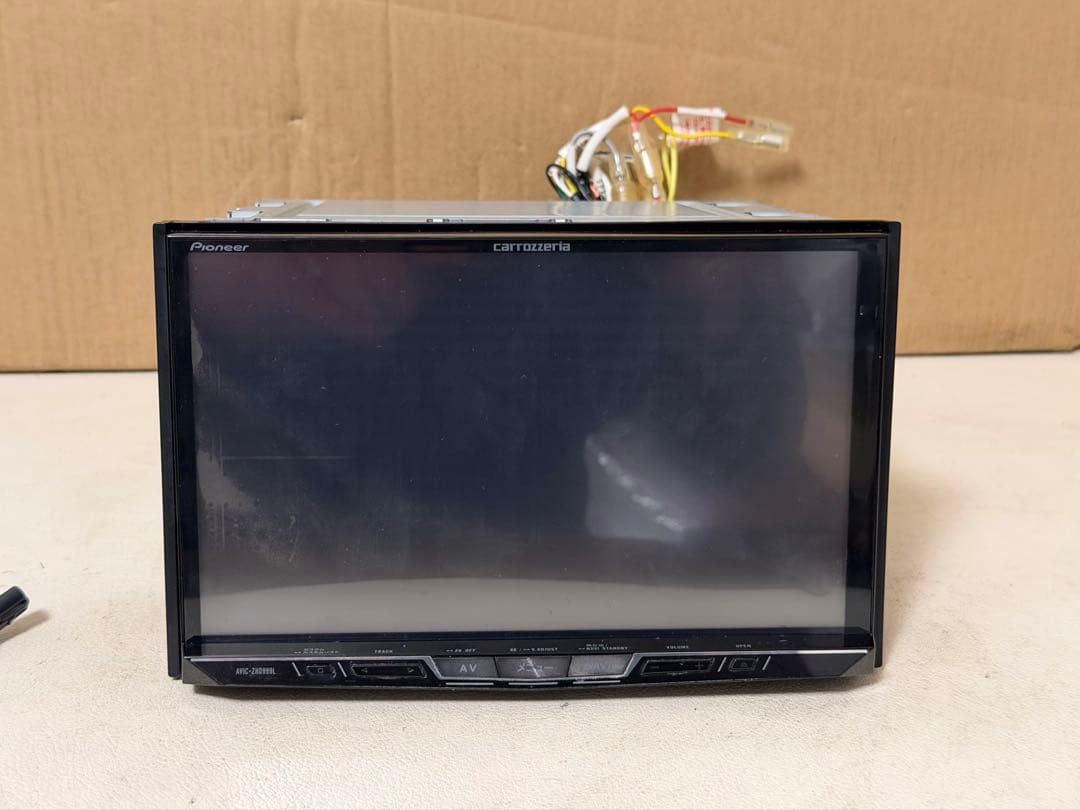 カロッツェリアサイバーナビAVIC-ZH0999L美品 8インチ ))