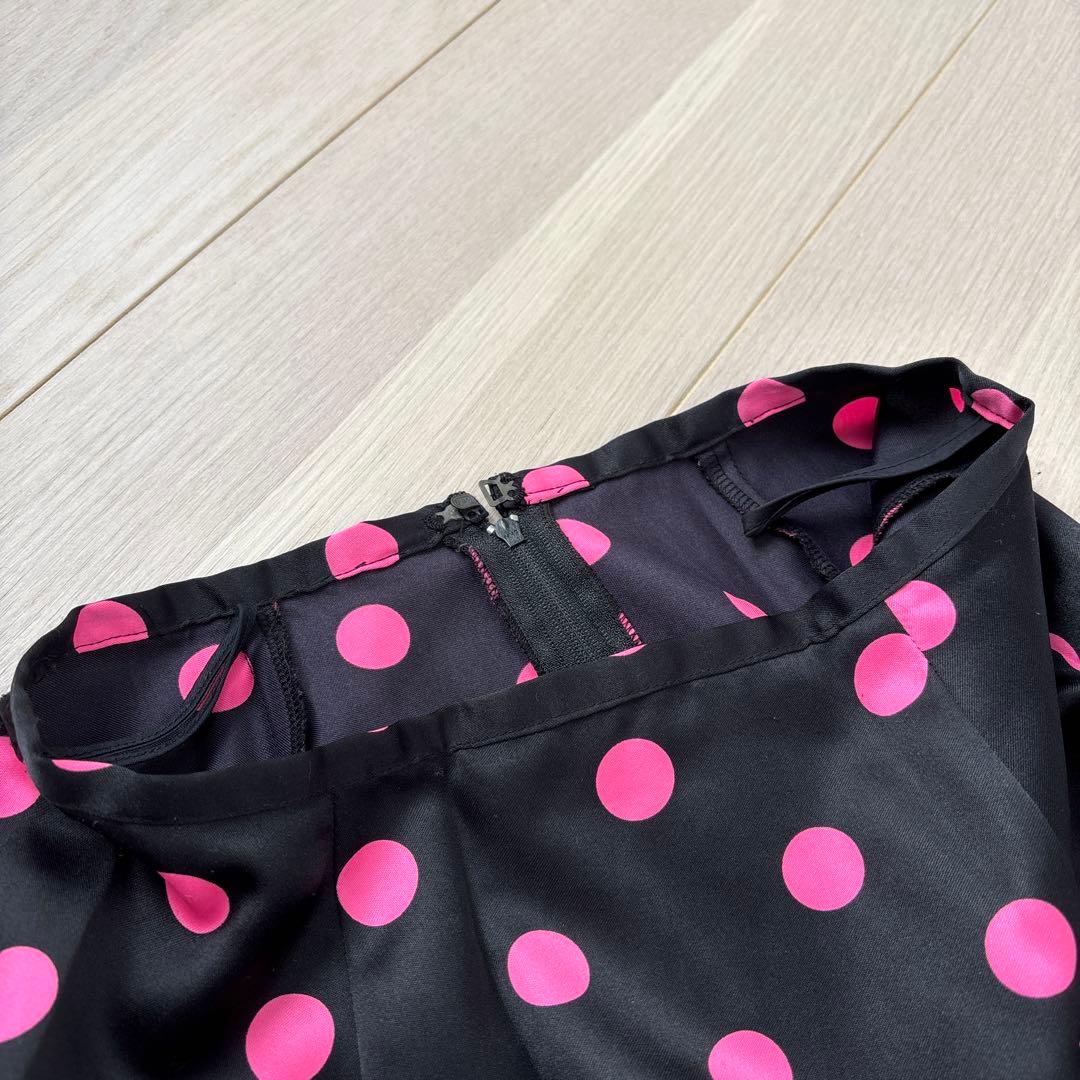 フラメンコスカート 黒とピンクの水玉　レッスン