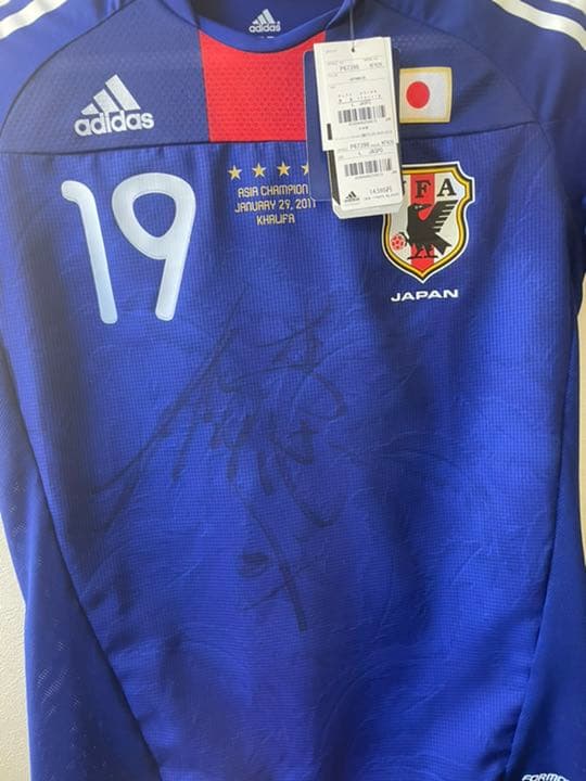 2011年日本代表ユニフォーム　李忠成選手直筆サイン入り