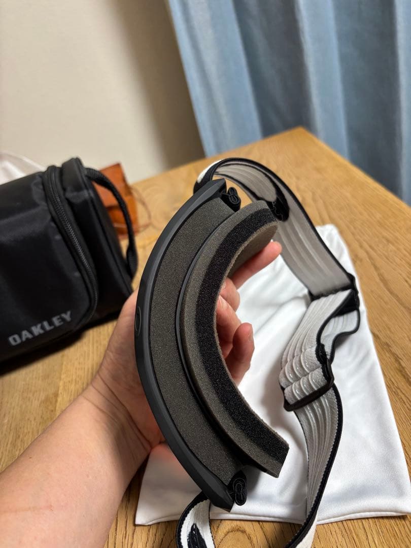 OAKLEY オークリー　スノーゴーグル