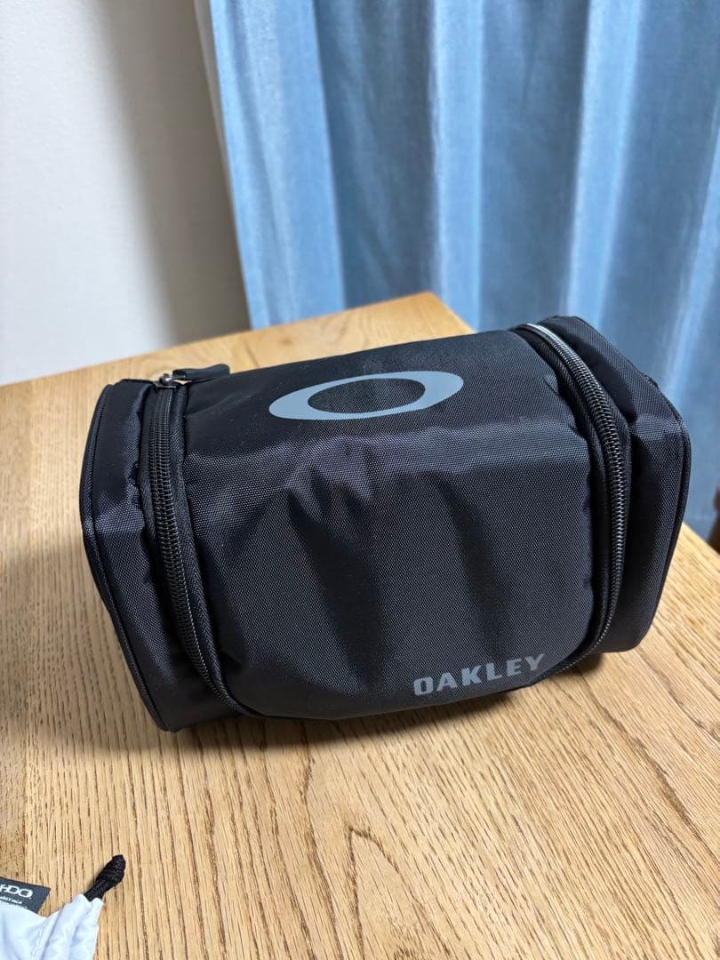 OAKLEY オークリー　スノーゴーグル