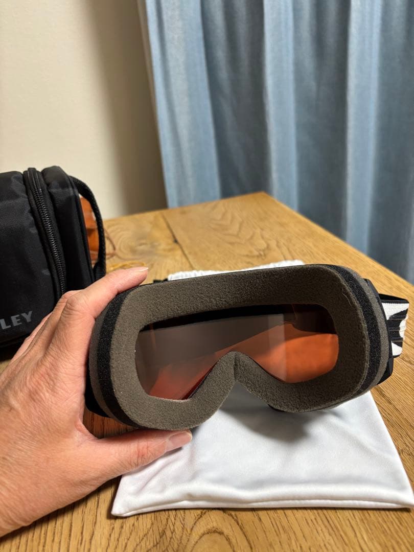 OAKLEY オークリー　スノーゴーグル