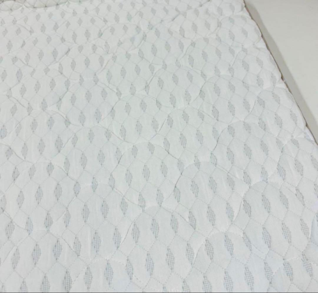 通気性抜群 “ブレスエアー 敷きマットレス ＜セミダブル＞シルバー