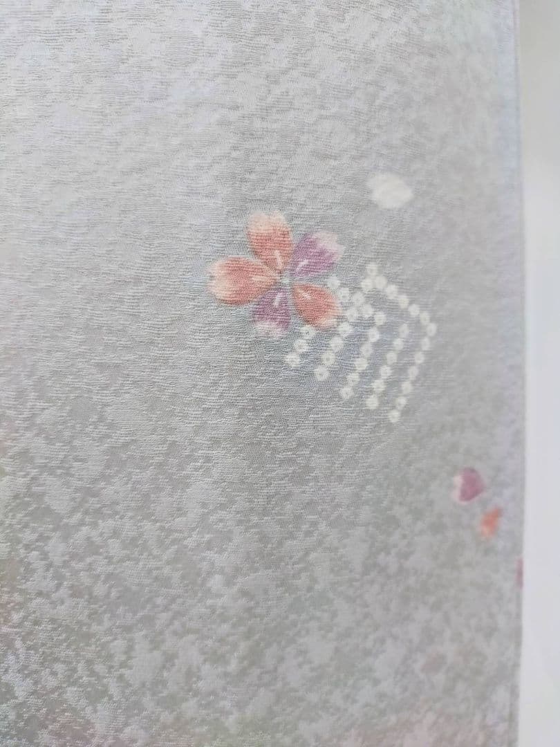 美品 正絹袷 友禅小紋 源氏香 飛び柄 ライトグレー 上品小紋