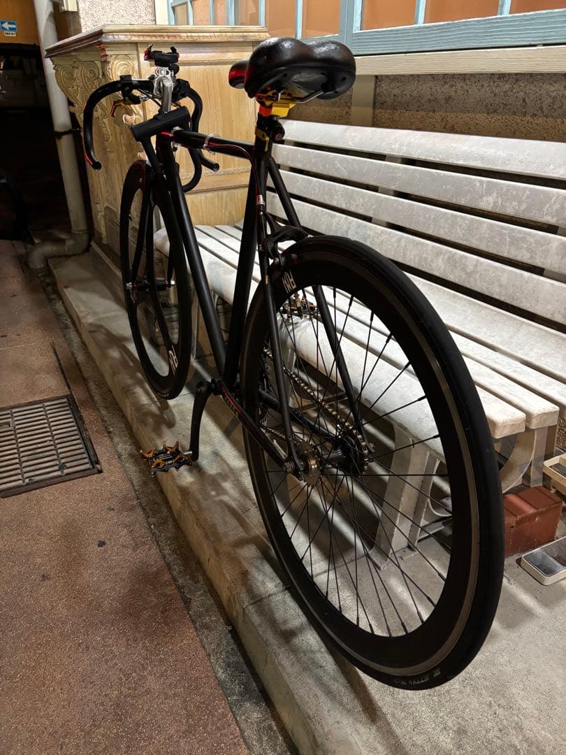 ブラック ピストバイク FUN