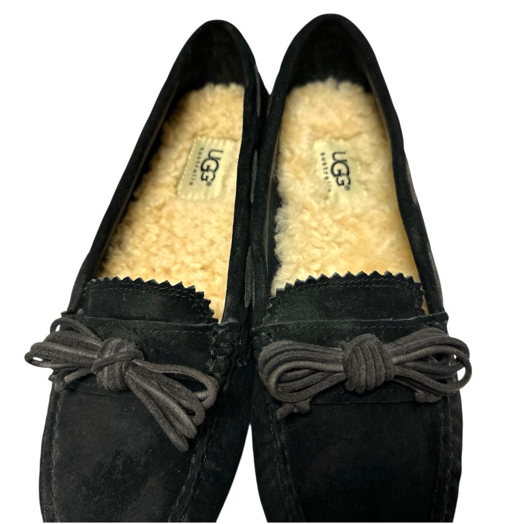 新品✨アグ 24㎝ スリッポン モカシン スエード 羊毛 ボア リボン 黒