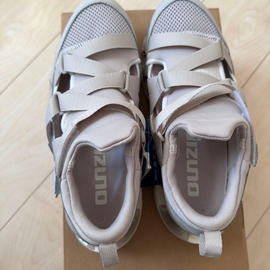 Mizuno グレー スニーカー クロスストラップ
