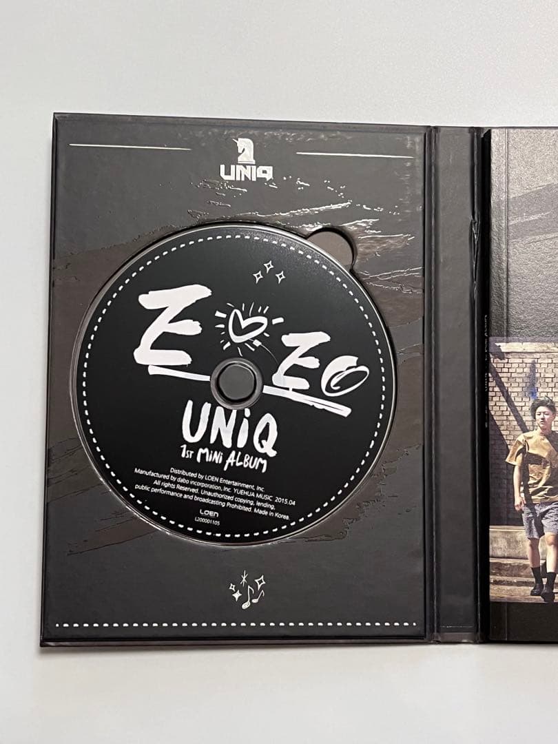 Uniq EOEO アルバム 王一博