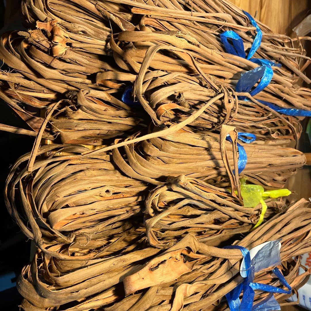 山葡萄の蔓　S級品 1500g かごバック材料