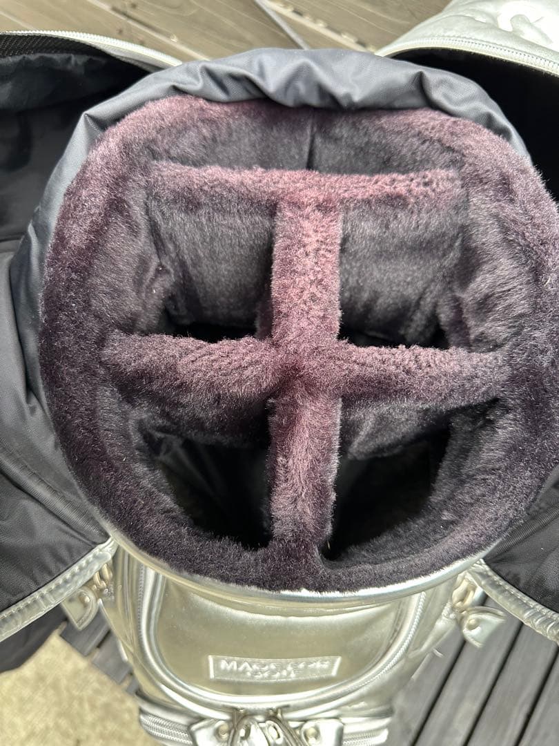 パーリーゲイツ　キャディバッグ限定品　希少シルバー