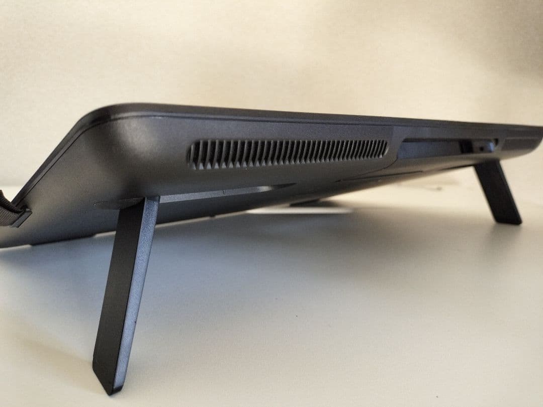 【動作確認済】Cintiq16ワコム液タブ（DTK1660K0D）