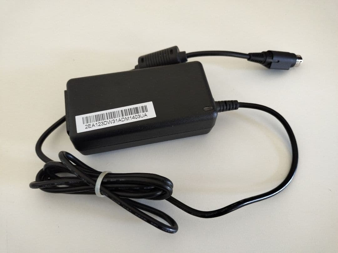 【動作確認済】Cintiq16ワコム液タブ（DTK1660K0D）