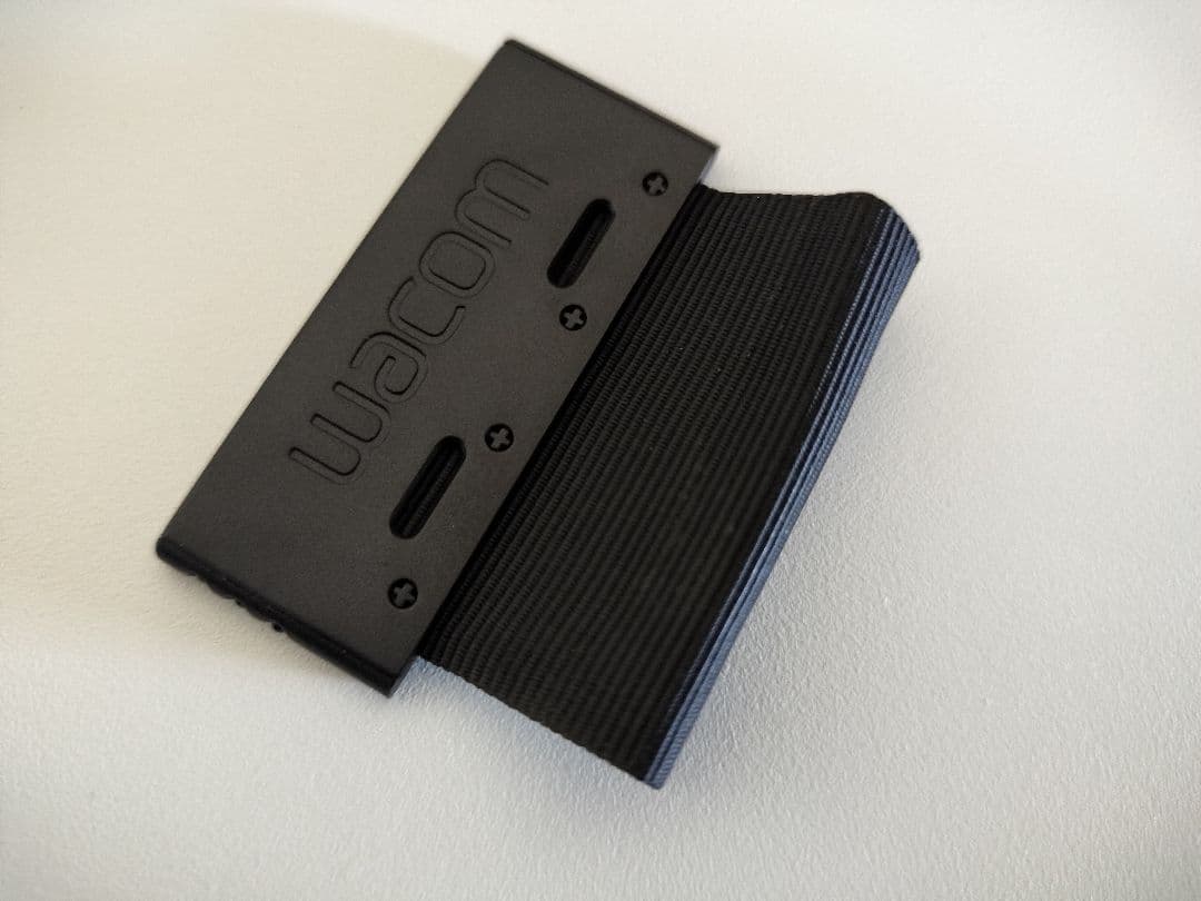 【動作確認済】Cintiq16ワコム液タブ（DTK1660K0D）