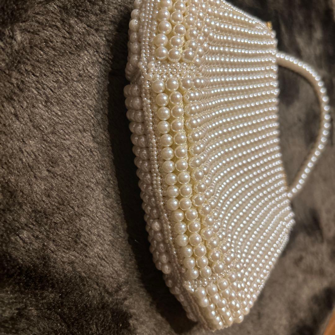 【美品】LUMY はしもと 皇室御用達 パールビーズ　パーティーバッグ