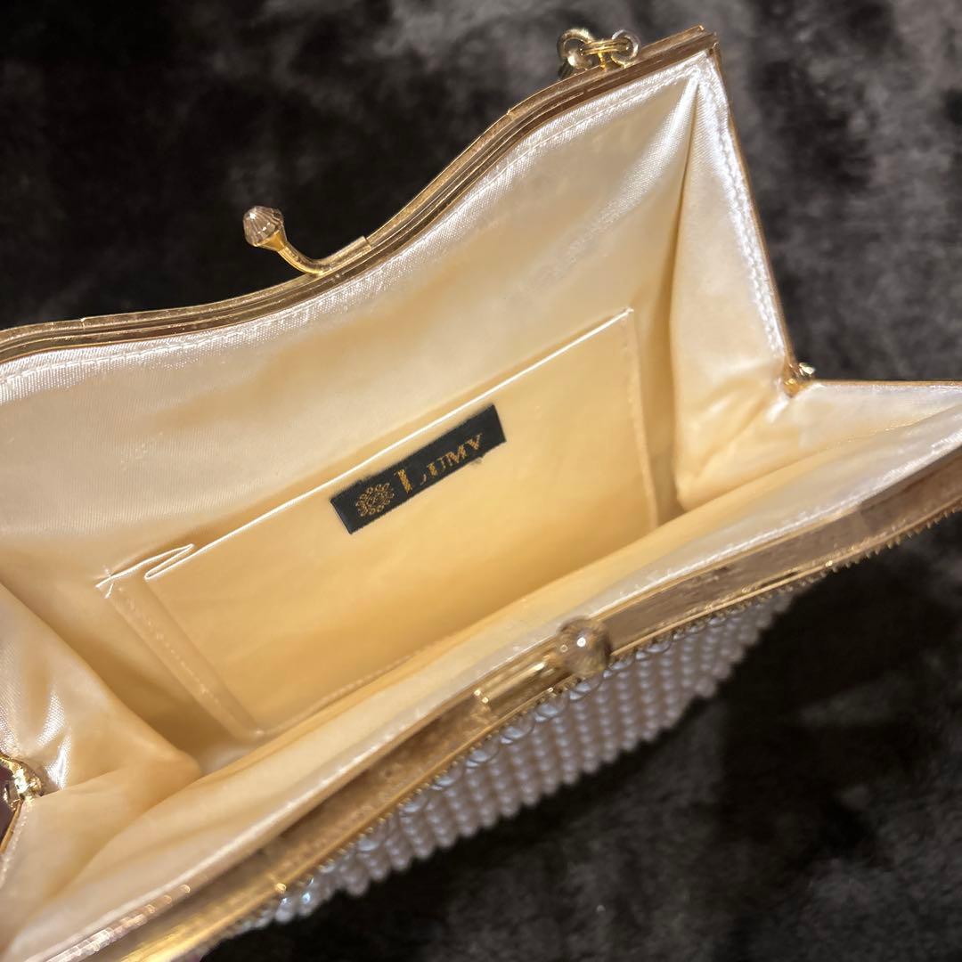 【美品】LUMY はしもと 皇室御用達 パールビーズ　パーティーバッグ
