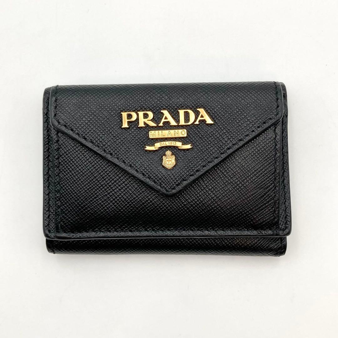 Anya！超美品✨ PRADA 三つ折り財布 ヴィッテロムーヴ 黒 レザー