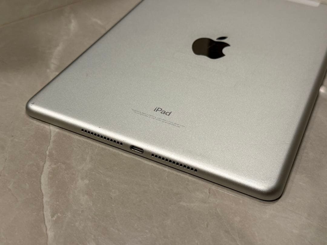 iPad 第6世代　A1954 9.7インチ　32GB