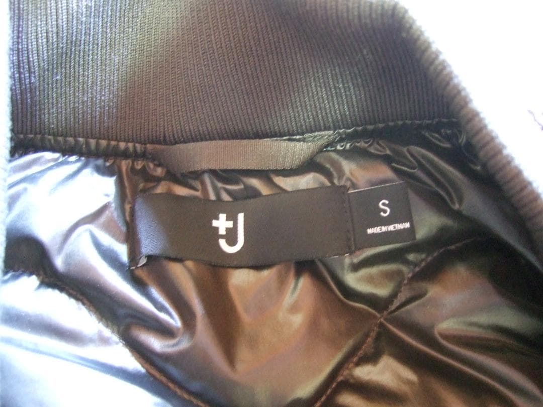 ユニクロ＋J　ハイブリッドダウンオーバサイズMA-1ブルゾンSサイズ【GRAY】