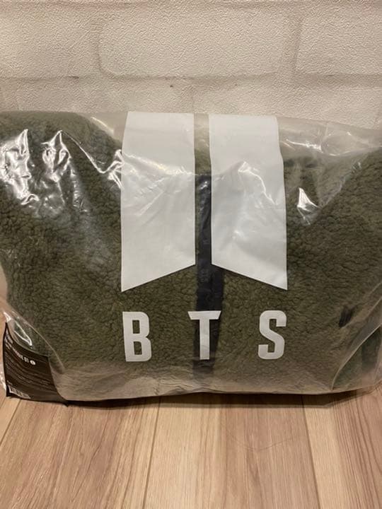 BTS POPUP Mic Drop パーカーLサイズ