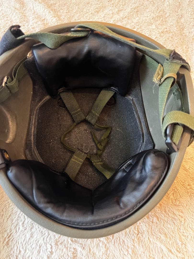 イギリス軍 MK6 ケブラー　軍ヘルメット　未使用実物
