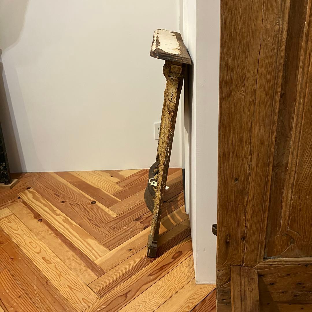 アンティーク　白マントルピース　鉄製