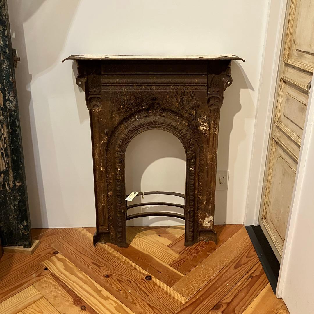 アンティーク　白マントルピース　鉄製