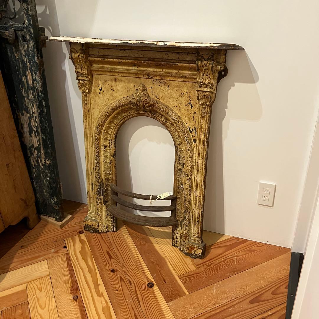 アンティーク　白マントルピース　鉄製