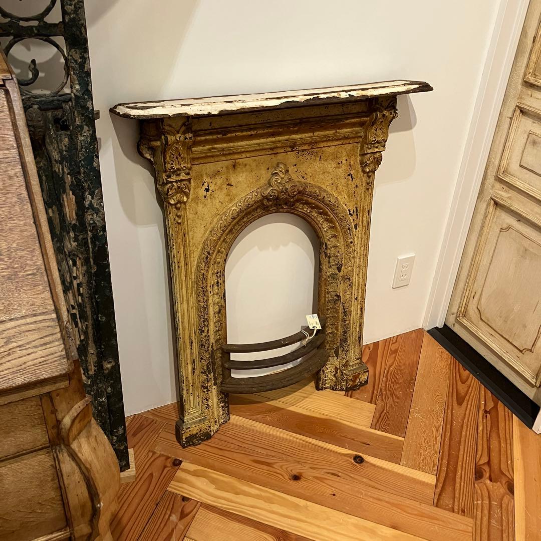 アンティーク　白マントルピース　鉄製