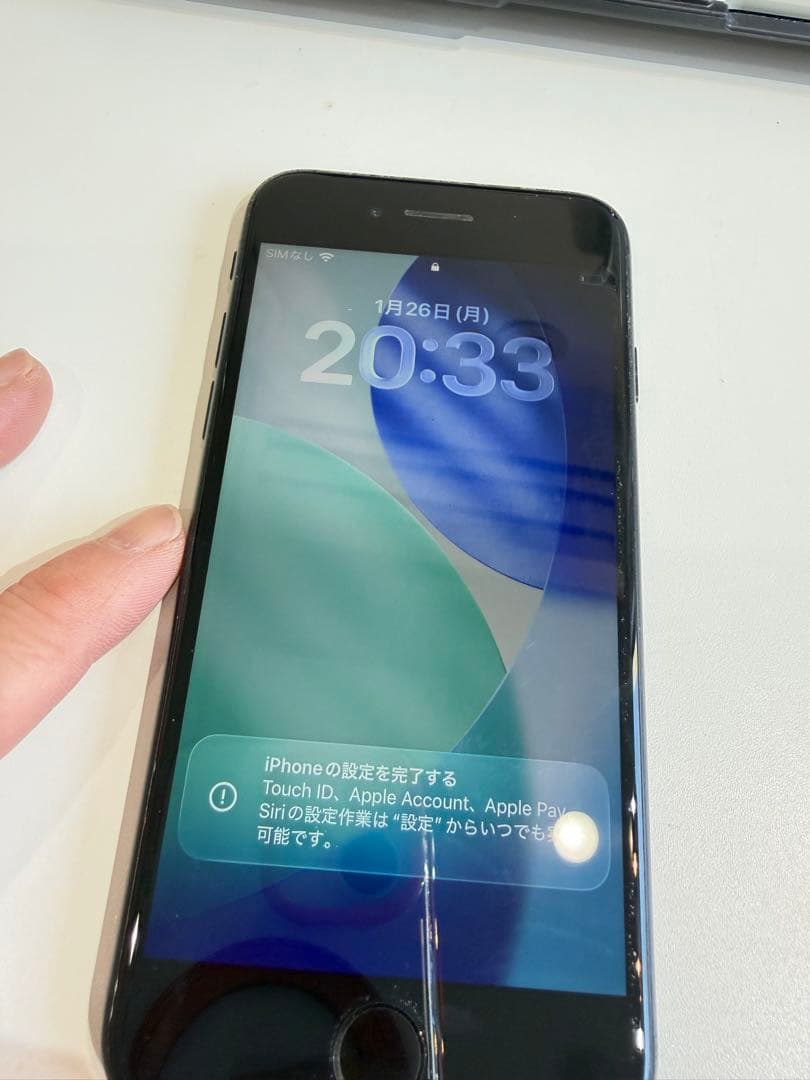 スマートフォン本体 Apple iPhone SE (MX9R2J/A)