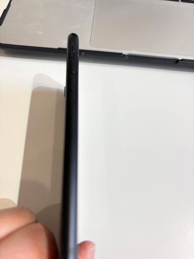 スマートフォン本体 Apple iPhone SE (MX9R2J/A)