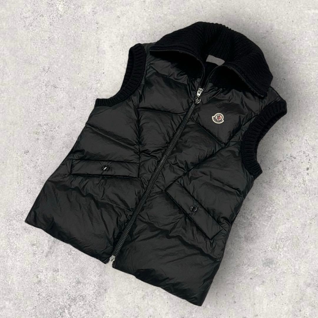 12092【美品・QR鑑定済み】モンクレール　ニット × ダウンベスト　黒