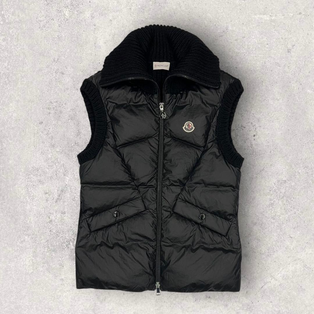 12092【美品・QR鑑定済み】モンクレール　ニット × ダウンベスト　黒